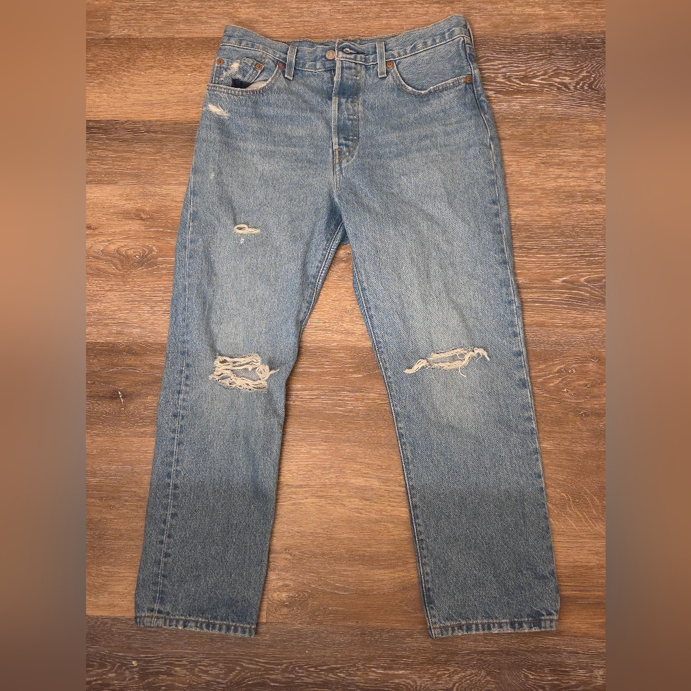 Levi's Light Blue Distressed Women's Jeans W28 L26